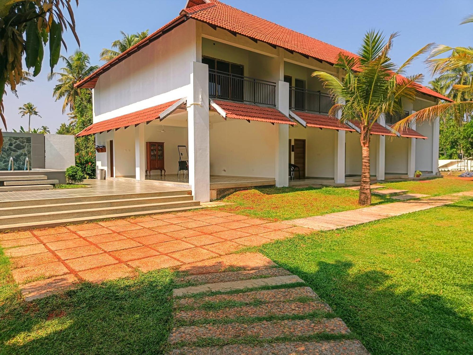 Palmgrove Lake Resort Alappuzha Экстерьер фото